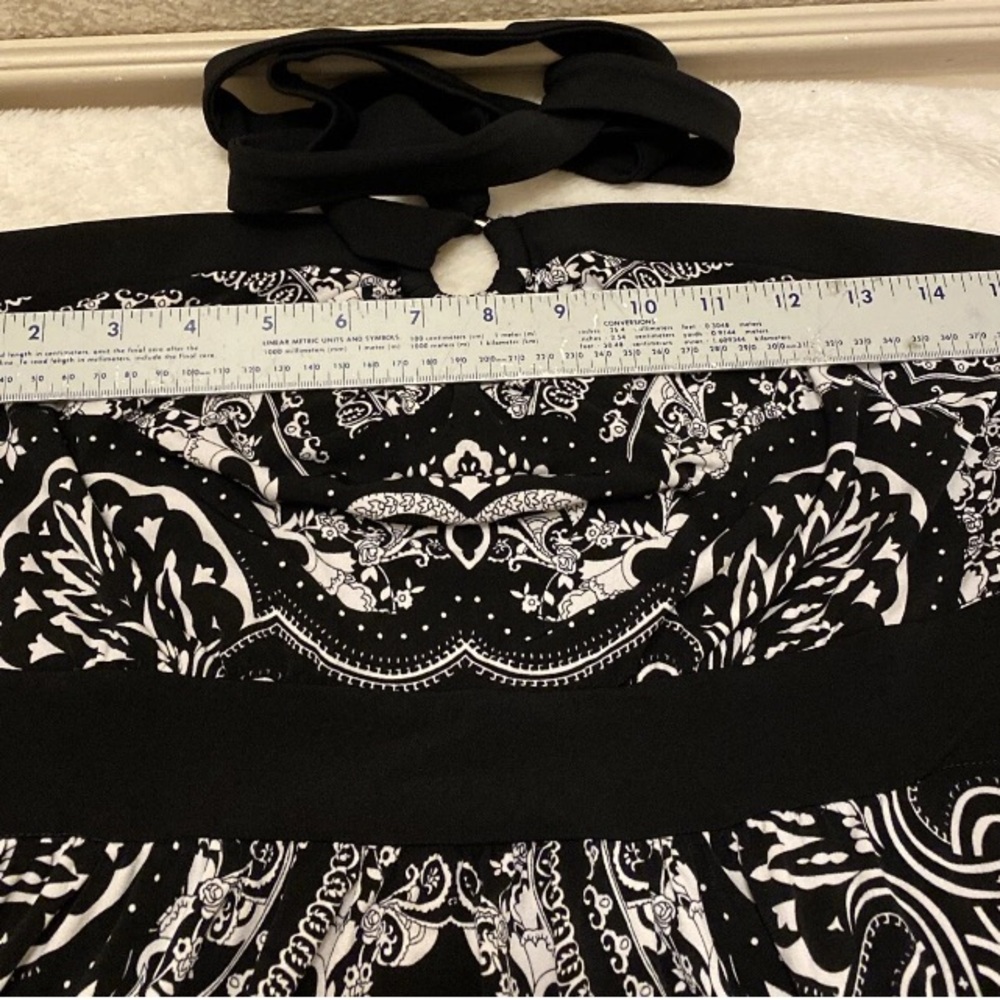 White House Black Market Black and White Halter Dress - Picture 9 of 12